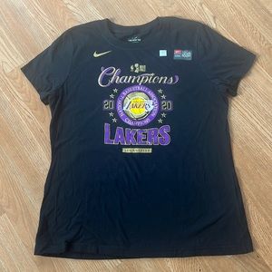 Women’s 2020 Los Angeles Lakers Champions Nike Shirt